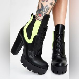 absolutely adorable black / lime green boots size 7.5